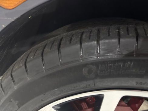 Certified 2025 Cadillac XT5 Sportv w/ Technology Package image 35