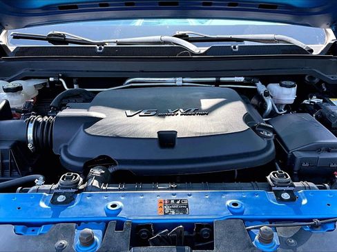 Used 2021 Chevrolet Colorado LT w/ Luxury Package AWD/4WD image 34