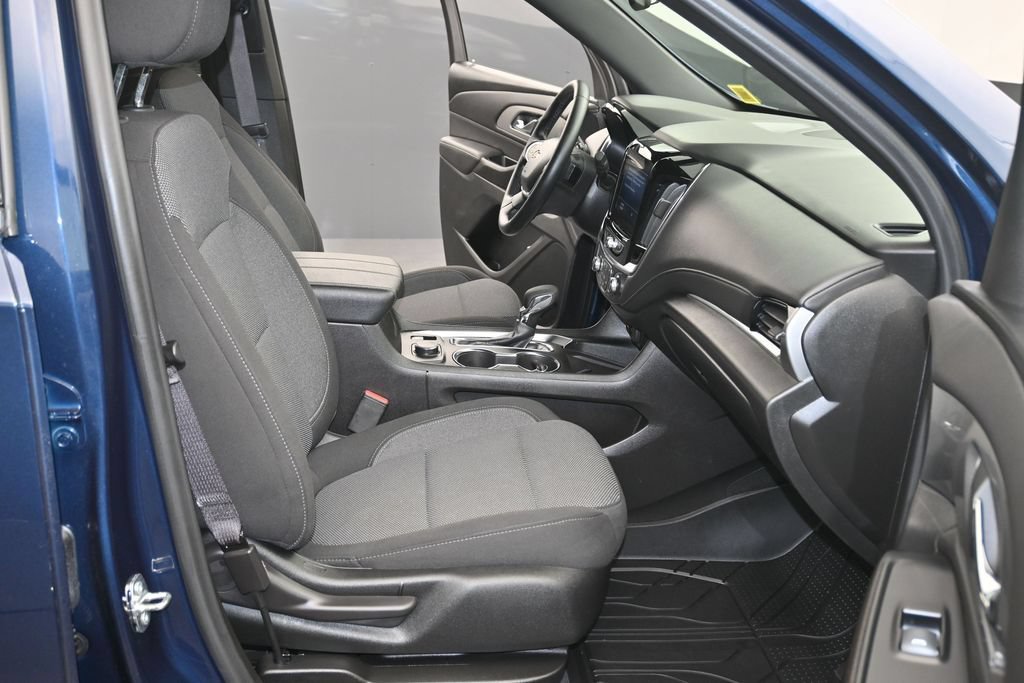 Certified 2023 Chevrolet Traverse LT w/ LPO, Floor Liner Package AWD/4WD image 11