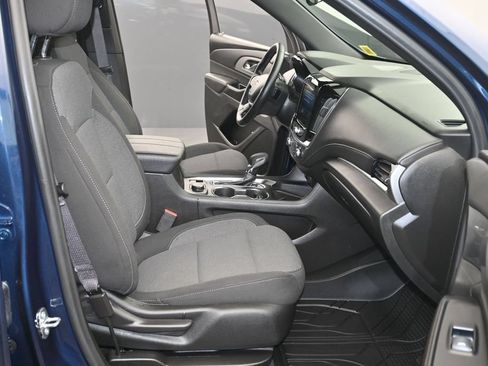 Used 2023 Chevrolet Traverse LT w/ LPO, Floor Liner Package AWD/4WD image 11
