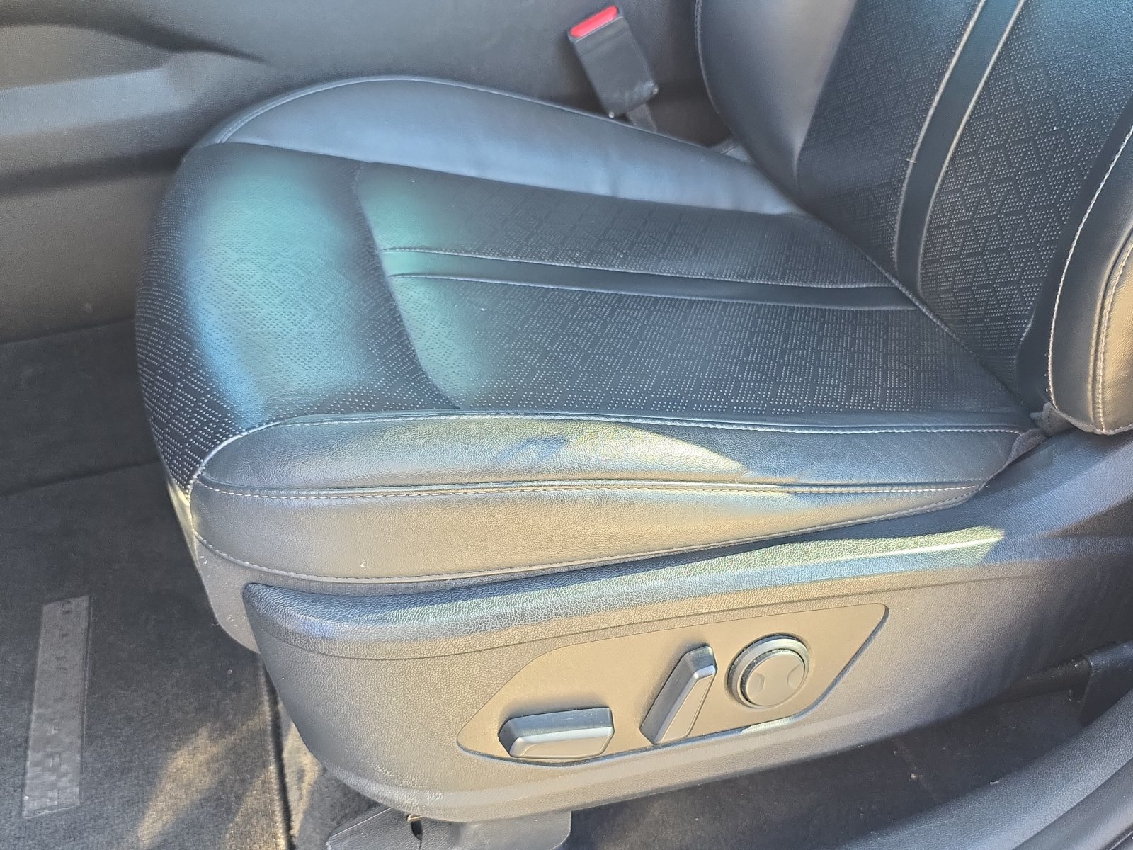 Used 2023 Kia Sorento S FWD image 26