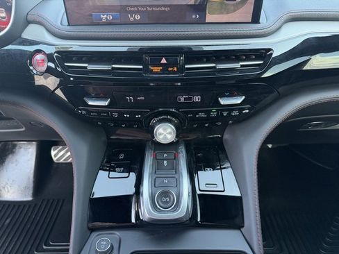 Used 2025 Acura MDX A-Spec image 18
