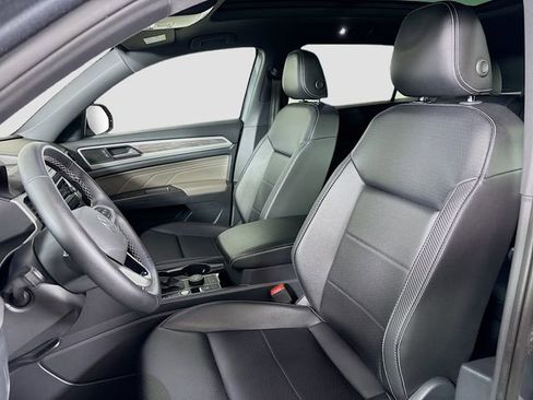 Used 2023 Volkswagen Atlas Cross Sport SE image 21