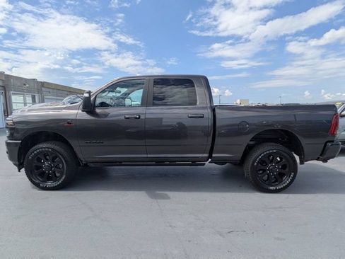 New 2026 RAM 2500 Laramie AWD/4WD image 6