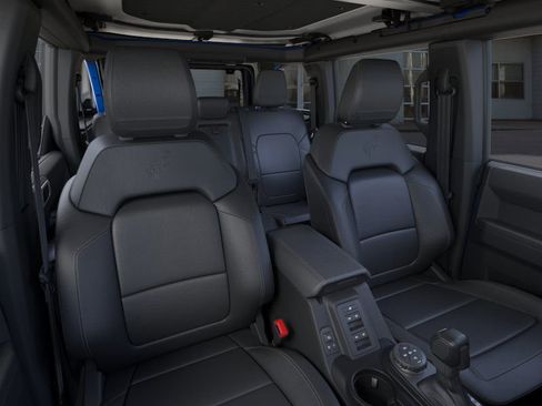New 2025 Ford Bronco Badlands image 10