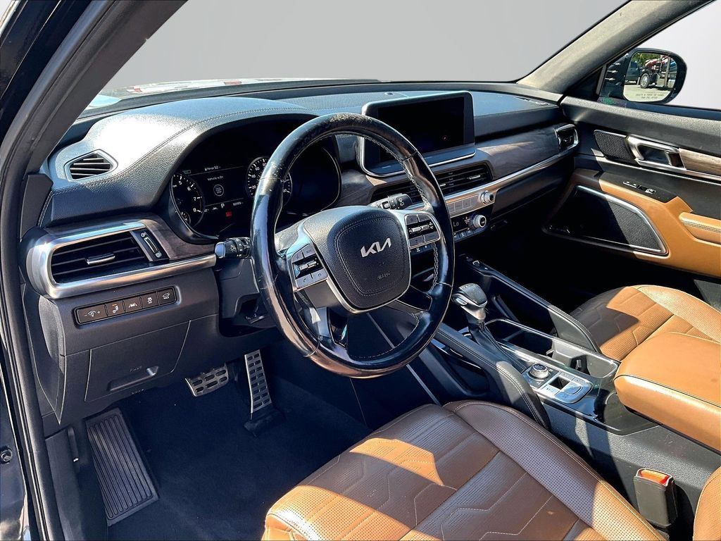 Used 2022 Kia Telluride SX w/ SX Prestige Package AWD/4WD image 15