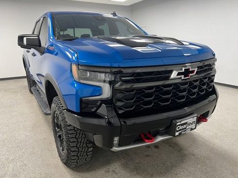 Used 2022 Chevrolet Silverado 1500 ZR2 w/ Technology Package AWD/4WD image 2
