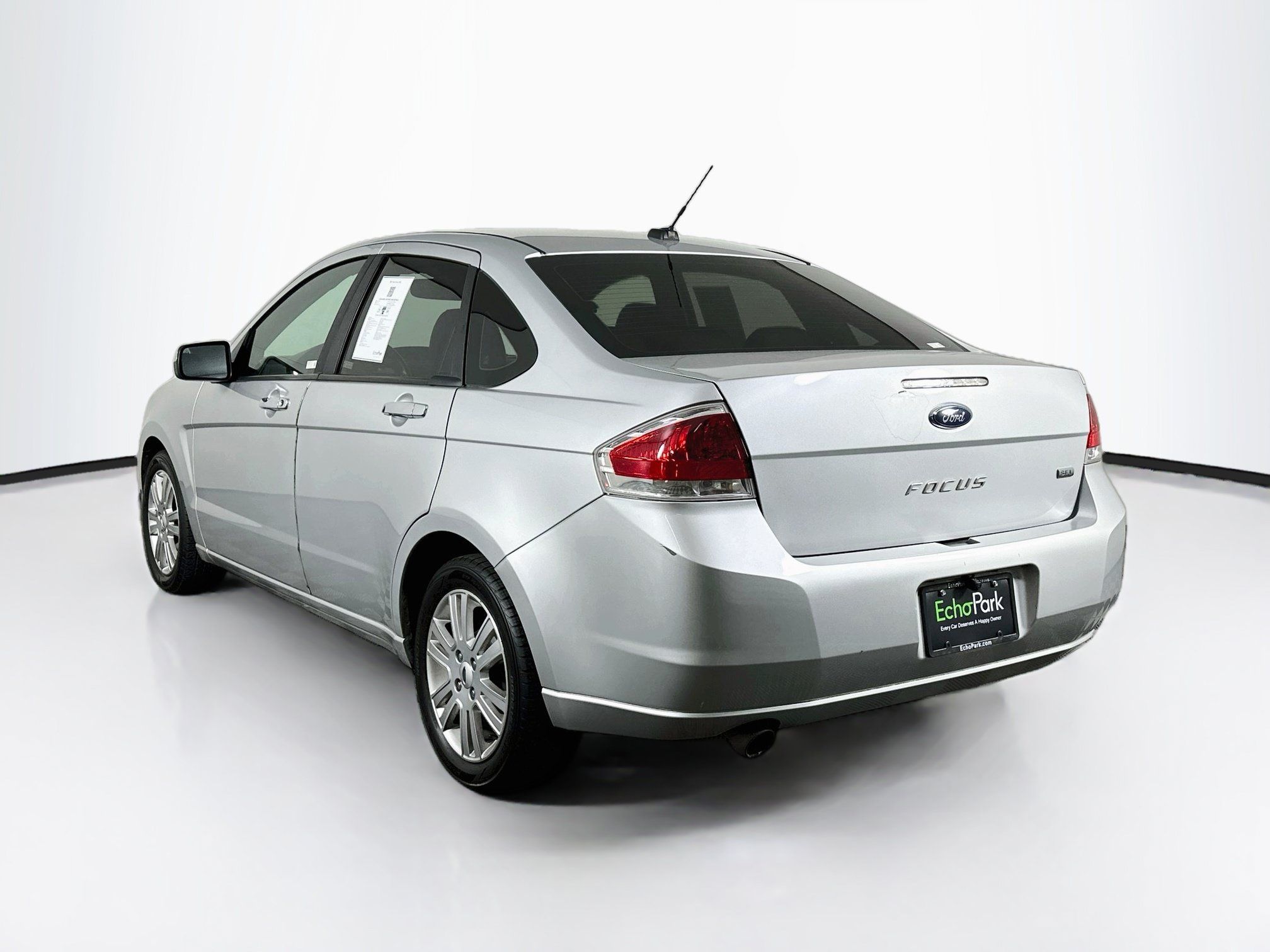 Used 2011 Ford Focus SEL w/ 301A Rapid Spec Order Code FWD image 5