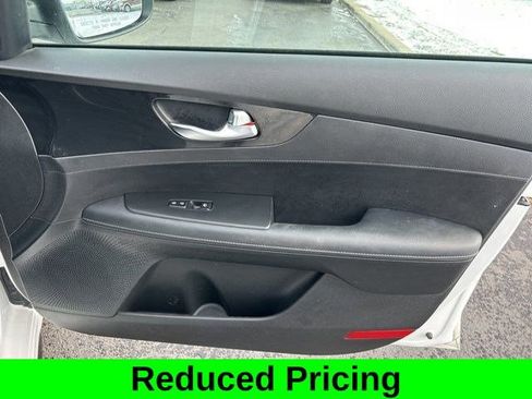 Used 2023 Kia Forte GT-Line image 45