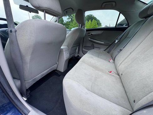 Used 2013 Toyota Corolla LE FWD image 11