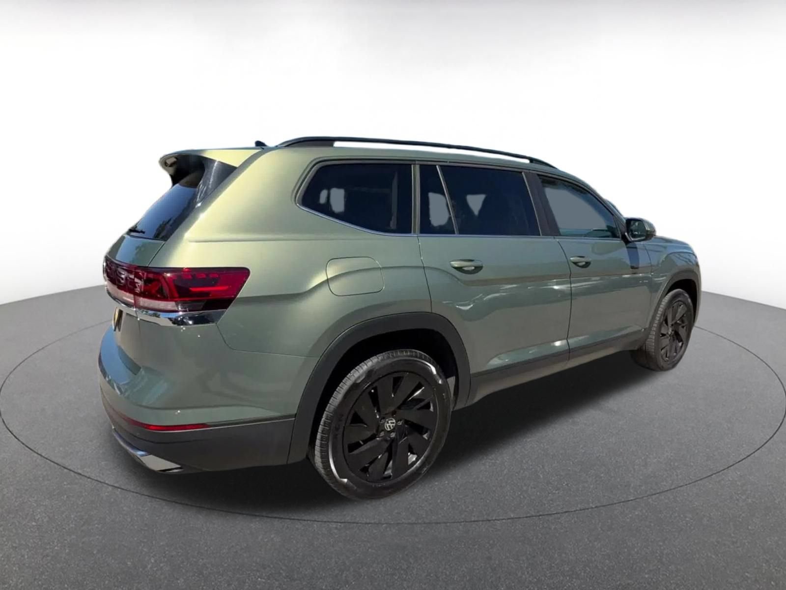Used 2026 Volkswagen Atlas SE FWD image 14