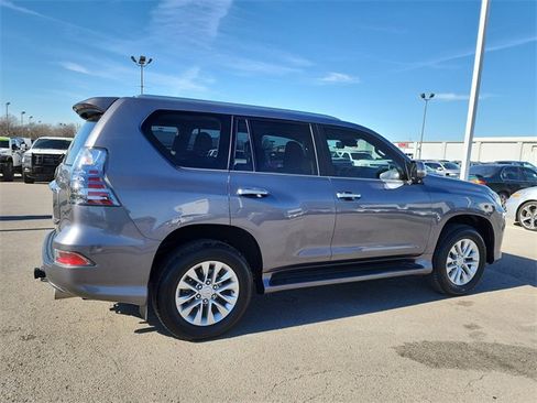 Used 2021 Lexus GX 460 Premium image 2