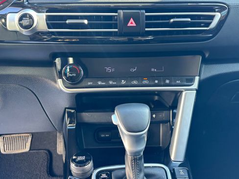 Used 2021 Kia Seltos SX image 43