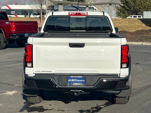 Certified 2025 Chevrolet Colorado Trail Boss AWD/4WD image 8
