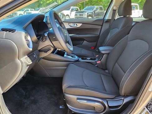 Used 2024 Kia Forte LXS FWD image 15