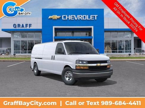 New 2025 Chevrolet Express 3500 Extended image 1