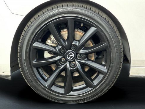 Used 2021 MAZDA MAZDA3 Hatchback w/Premium Plus Pkg image 25