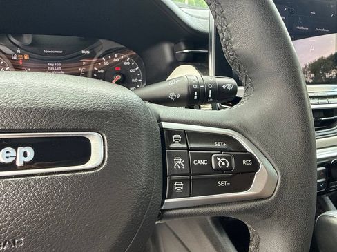 Used 2024 Jeep Compass Limited AWD/4WD image 22