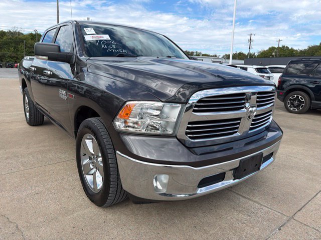 Used 2018 RAM 1500 Classic SLT w/ SLT Plus D←cor Group AWD/4WD image 1