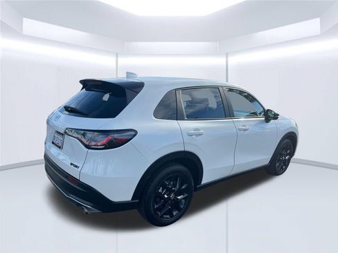 Certified 2024 Honda HR-V Sport image 5