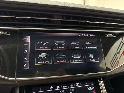 Used 2020 Audi Q8 Premium Plus w/ Premium Plus Package image 21
