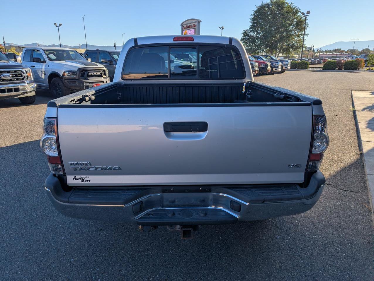 Used 2013 Toyota Tacoma 4x4 Double Cab w/ TRD Off-Road Pkg image 4