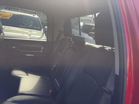 Used 2018 RAM 1500 Laramie w/ Convenience Group AWD/4WD image 25