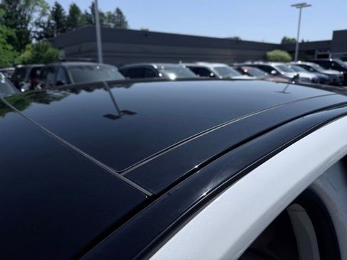 Used 2023 Lincoln Corsair AWD w/ Equipment Group 101A image 10