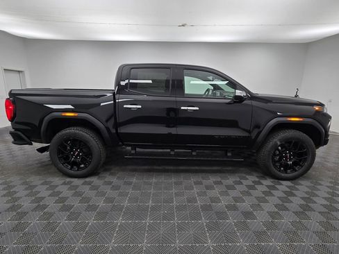 New 2026 GMC Canyon Denali w/ LPO, Denali Black Edition image 11