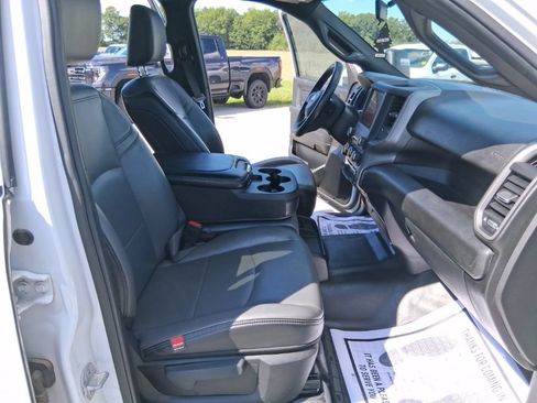 Used 2024 RAM 2500 Tradesman w/ Chrome Appearance Group AWD/4WD image 32