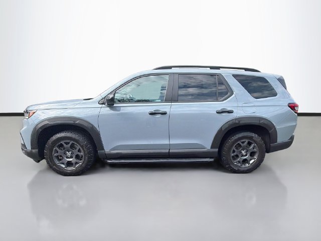Used 2023 Honda Pilot TrailSport image 4