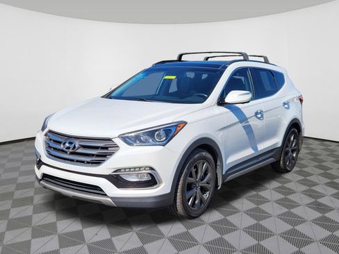 Used 2018 Hyundai Santa Fe Sport w/ Cargo Package FWD image 2