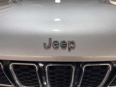 Used 2024 Jeep Grand Cherokee Limited 4xe image 25