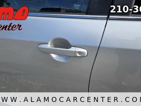 Used 2013 Toyota Camry LE image 10