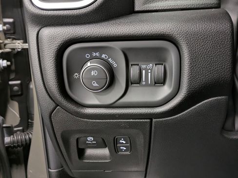 Used 2026 RAM 1500 Big Horn AWD/4WD image 24