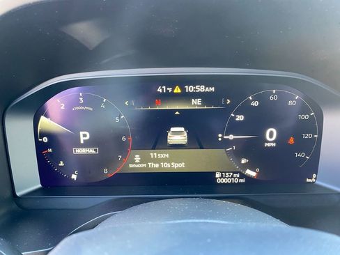 New 2025 Mitsubishi Outlander SE image 18