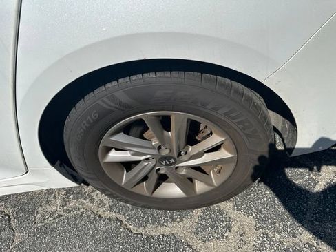 Used 2020 Kia Optima LX FWD image 7