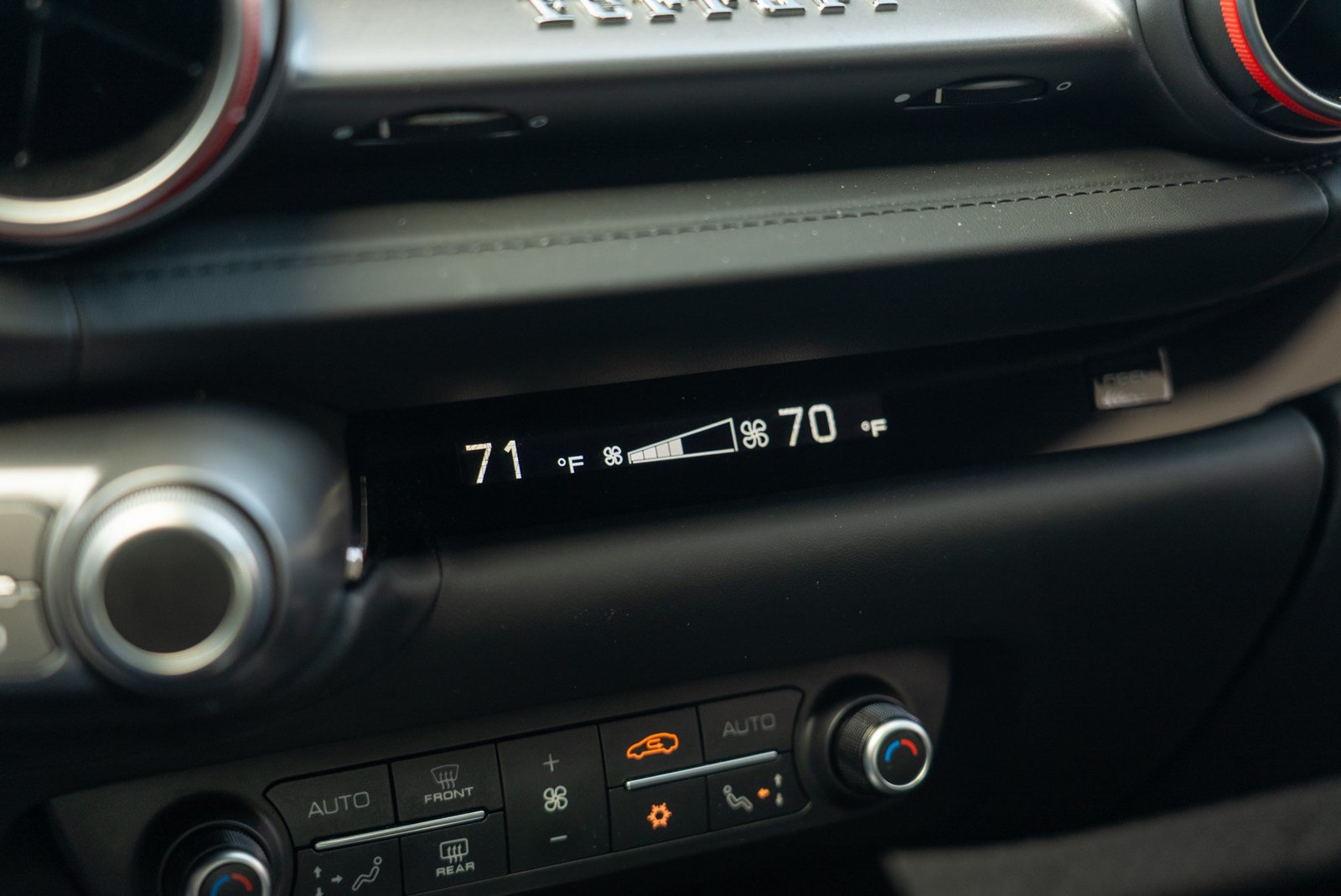 Used 2020 Ferrari 812 Superfast RWD image 47