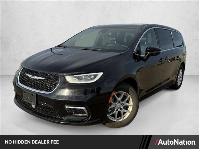 Used 2026 Chrysler Pacifica Select FWD image 1