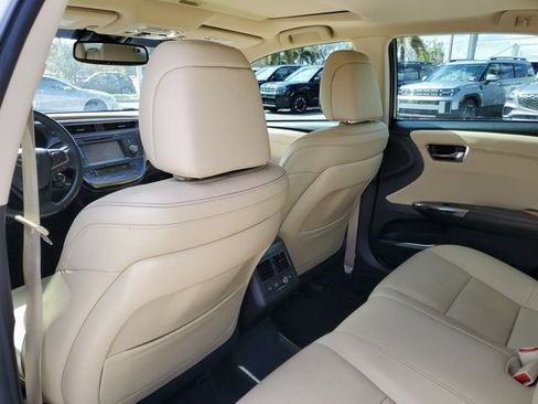Used 2018 Toyota Avalon image 10