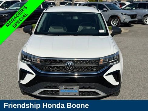 Used 2022 Volkswagen Taos S FWD image 2