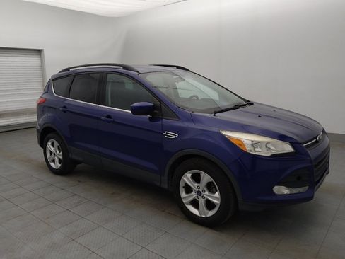 Used 2016 Ford Escape SE w/ Equipment Group 201A FWD image 11