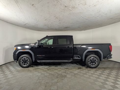 Used 2020 GMC Sierra 2500 AT4 w/ Technology Package image 3