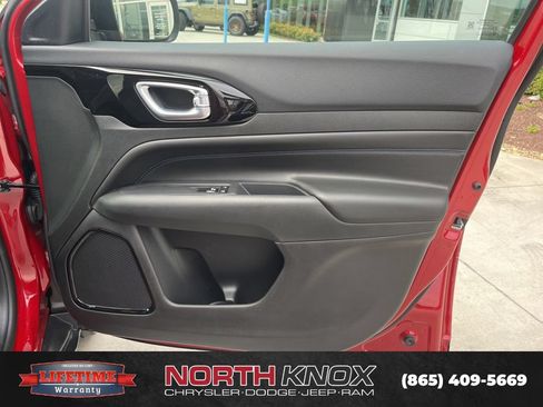 New 2026 Jeep Compass Latitude AWD/4WD image 23