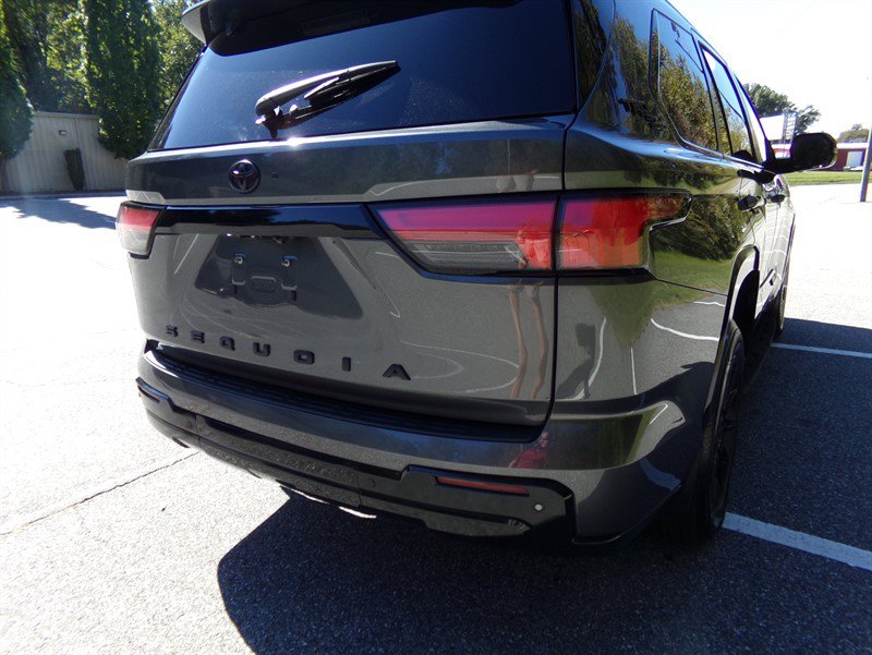 Used 2024 Toyota Sequoia Platinum w/ TRD Off-Road Package AWD/4WD image 7