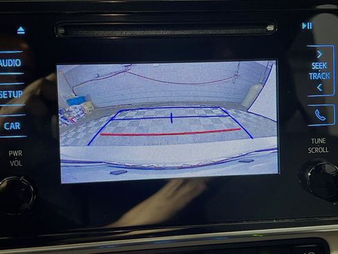 Used 2019 Toyota Corolla LE FWD image 26