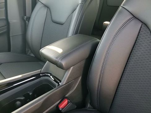 New 2026 Jeep Compass Latitude AWD/4WD image 33