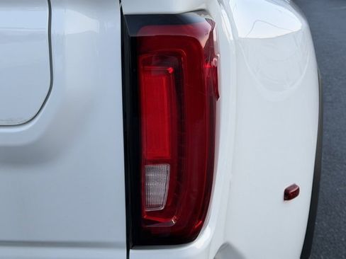 Used 2021 GMC Sierra 3500 SLE w/ SLE Convenience Package image 22