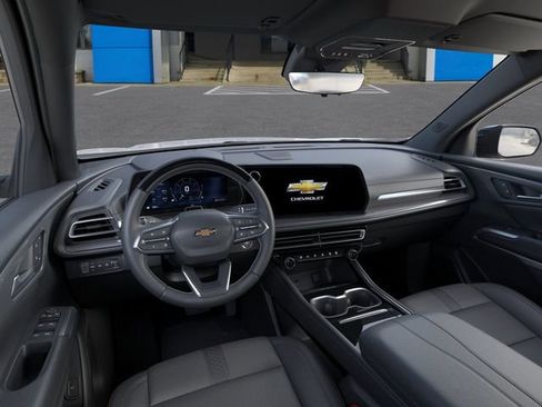 New 2026 Chevrolet Traverse High Country w/ LPO, Floor Liner Package AWD/4WD image 15