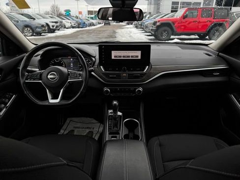 Used 2023 Nissan Altima 2.5 SV w/ SV Premium Package image 20